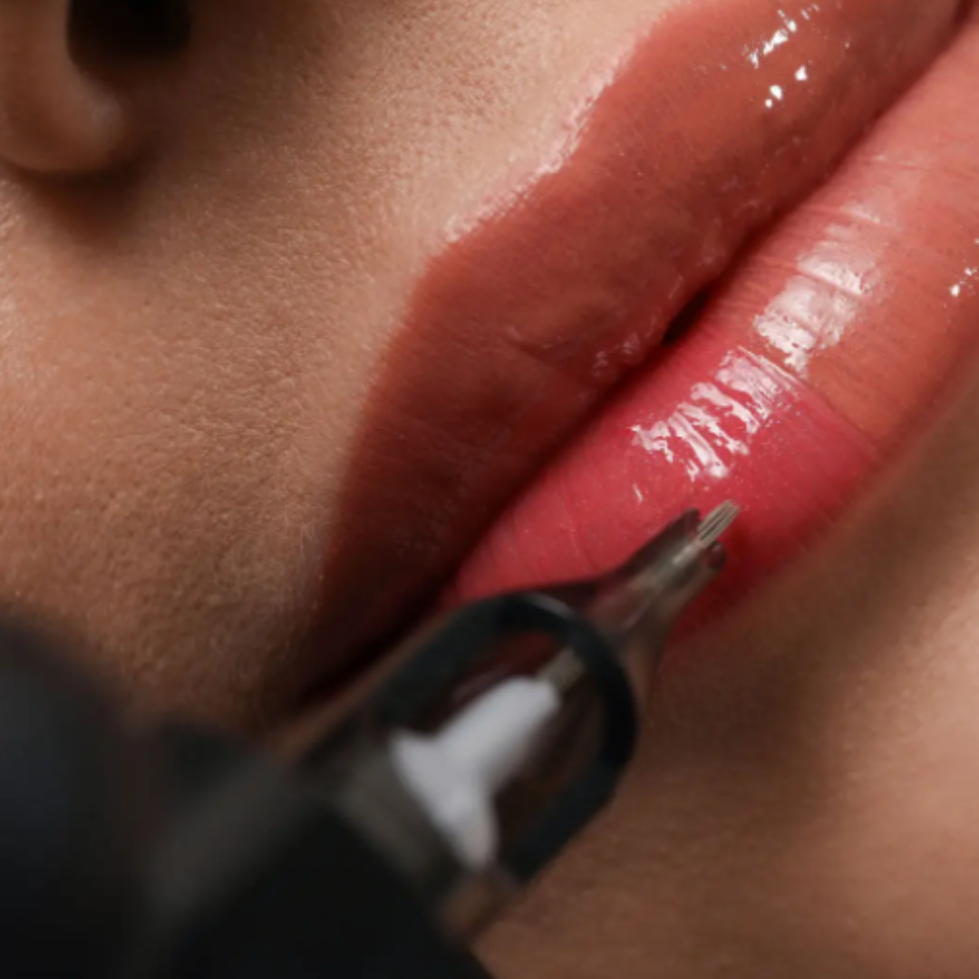 Lèvres - remplissage effet naturel en Maquillage Permanent